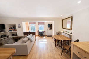 Sitting Room- click for photo gallery